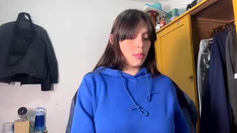 Andrea online show from December 29, 3:22 am