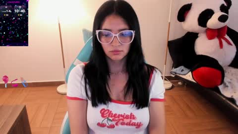 Snapshot of andrea_bonnie chatting on January 29, 10:32 pm andrea_bonnie online show from January 29, 10:32 pm