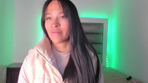 andrea_brunette_ online show from October 13, 1:11 pm