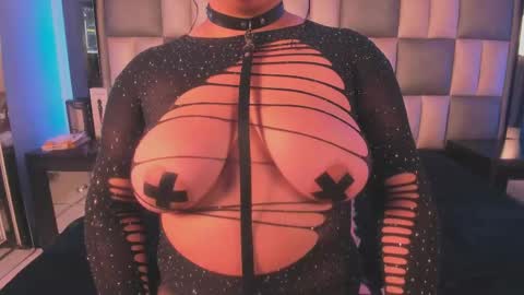 andrea_brunette_ online show from November 21, 5:17 am