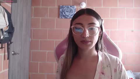 Andrea  online show from February 12, 2:01 pm