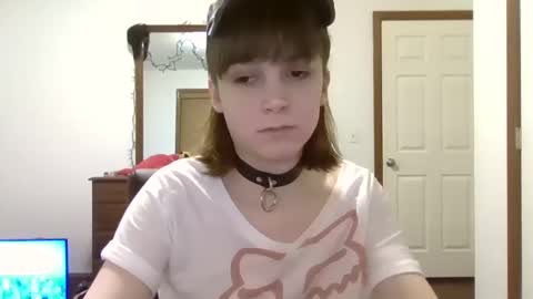 Snapshot of andrea_davenport chatting on December 29, 4:38 am andrea online show from December 29, 4:38 am