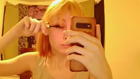 Snapshot of andrea_davenport chatting on November 21, 6:01 am andrea online show from November 21, 6:01 am