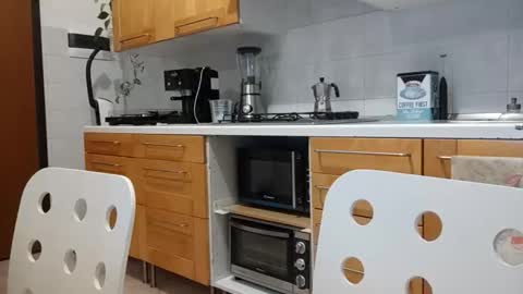 andrea_feetlover online show from January 8, 6:37 am