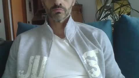andrea_feetlover online show from April 11, 12:53 pm