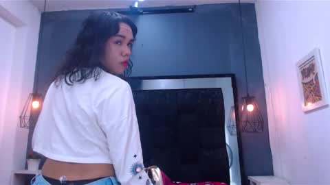 Snapshot of andrea_gill_ chatting on September 16, 7:04 pm Andres Gil online show from September 16, 7:04 pm