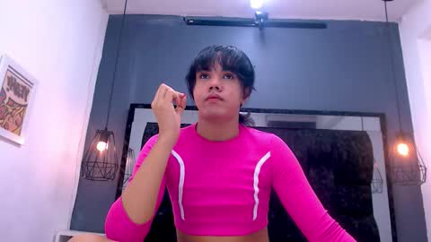 Snapshot of andrea_gill_ chatting on November 28, 8:11 pm Andres Gil online show from November 28, 8:11 pm