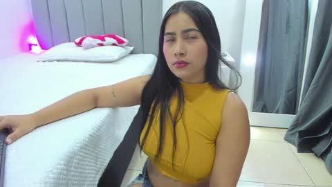  Andrea  online show from January 23, 12:52 pm