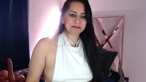 Snapshot of andrea_sexx_ chatting on January 16, 3:23 am Andrea online show from January 16, 3:23 am