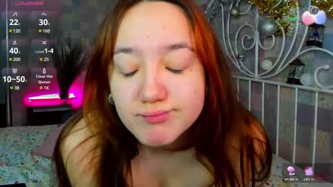 Snapshot of andrea_svel chatting on December 30, 11:06 pm Andrea hereGMT7Mon Tue Wen ThFri Sat Su 0300am-0900am. online show from December 30, 11:06 pm