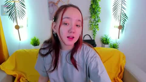 Snapshot of andrea_svel chatting on November 10, 4:39 pm Andrea hereGMT7Mon Tue Wen ThFri Sat Su 0300am-0900am. online show from November 10, 4:39 pm