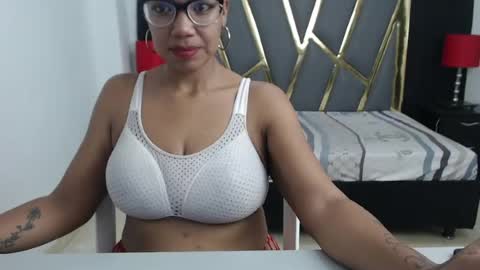 ANDREA online show from August 3, 1:16 pm