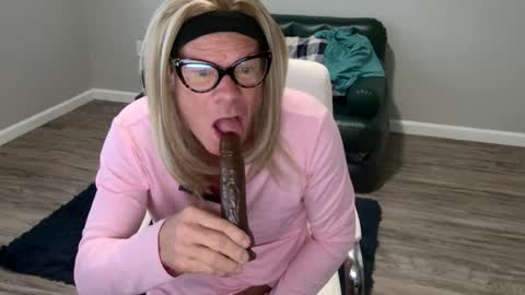 Imdrsuki online show from June 17, 2:18 pm