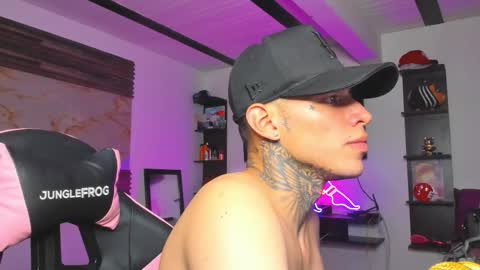 andrees_s online show from October 16, 10:00 pm