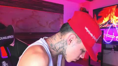 andrees_s online show from February 28, 11:11 am