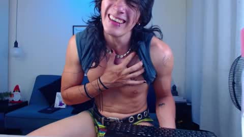 Snapshot of andreey50 chatting on December 12, 12:05 am Andrey online show from December 12, 12:05 am