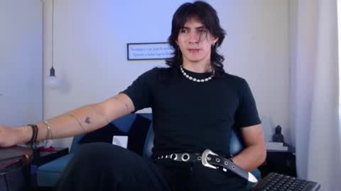 Snapshot of andreey50 chatting on December 20, 8:34 pm Andrey online show from December 20, 8:34 pm