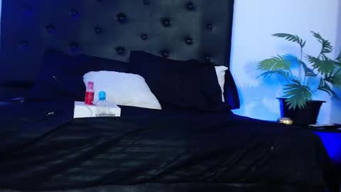 Snapshot of andreey50 chatting on December 3, 8:51 pm Andrey online show from December 3, 8:51 pm