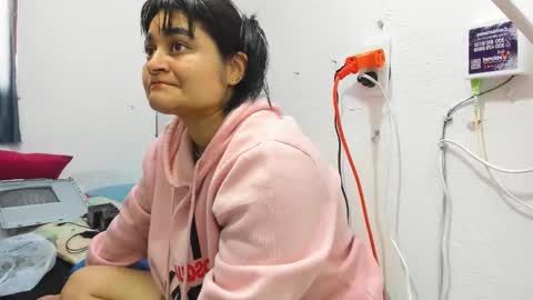 Snapshot of andreitatruji chatting on February 13, 3:41 pm yudith online show from February 13, 3:41 pm