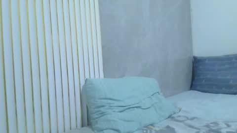 Snapshot of andres129494 chatting on January 13, 12:49 am andres129494 online show from January 13, 12:49 am