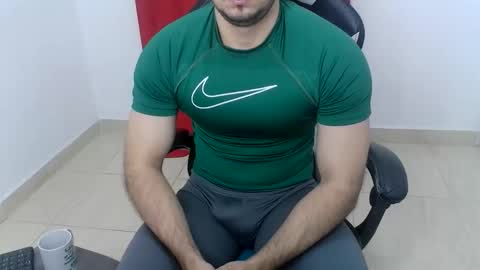 andres180950734 online show from September 12, 11:10 am