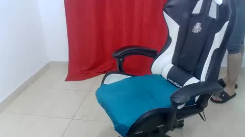 andres180950734 online show from September 13, 12:32 am