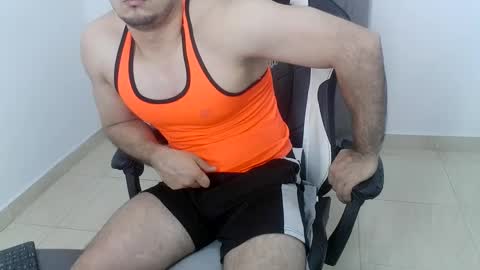 andres180950734 online show from September 25, 11:30 pm
