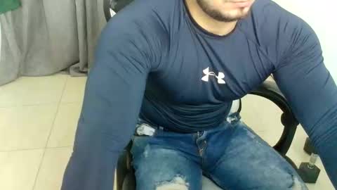 andres180950734 online show from March 16, 11:14 am