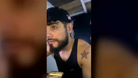 Snapshot of andres2024837816 chatting on March 22, 10:24 pm Andres O online show from March 22, 10:24 pm