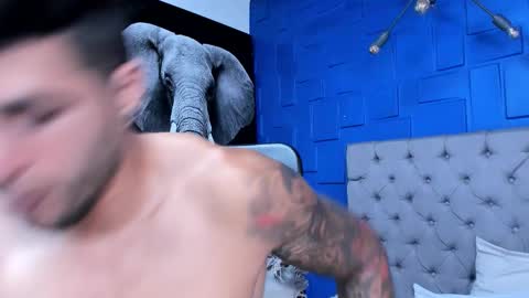 insta andres clark  online show from November 18, 6:23 pm