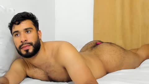 Snapshot of andres_cortes5 chatting on March 27, 3:45 am ANDRES CORTES online show from March 27, 3:45 am