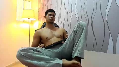 andres_stud online show from February 18, 4:26 pm