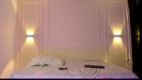 andres_stud online show from June 30, 4:35 am
