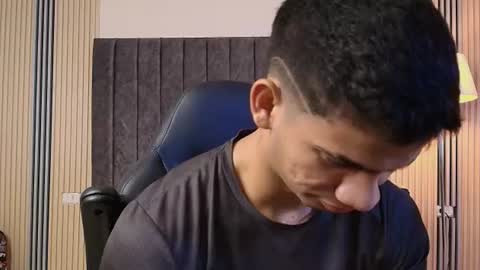 andres_stud online show from July 22, 3:31 am