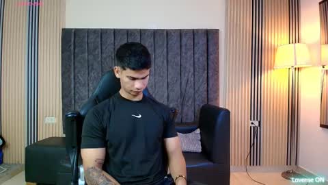 andres_stud online show from July 31, 3:28 am