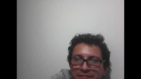Snapshot of andresfloga chatting on September 28, 5:46 am andresfloga online show from September 28, 5:46 am