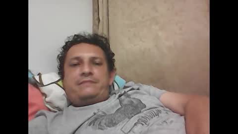 Snapshot of andresfloga chatting on October 10, 4:11 am andresfloga online show from October 10, 4:11 am