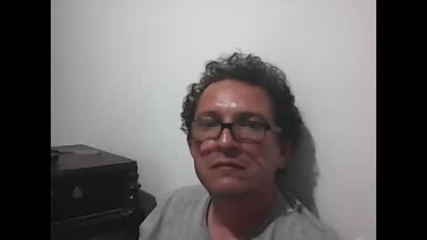 Snapshot of andresfloga chatting on October 18, 4:59 am andresfloga online show from October 18, 4:59 am