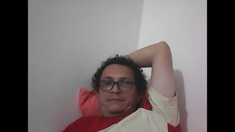 Snapshot of andresfloga chatting on December 1, 6:13 pm andresfloga online show from December 1, 6:13 pm