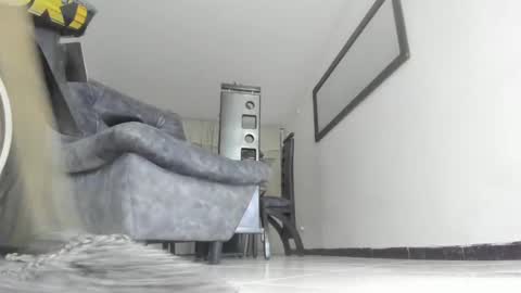 Isa  --------- online show from January 20, 2:53 am