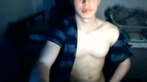 andresse_lat online show from August 4, 12:03 am
