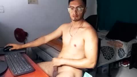 Snapshot of andresvergon85 chatting on February 12, 12:16 am andresvergon85 online show from February 12, 12:16 am
