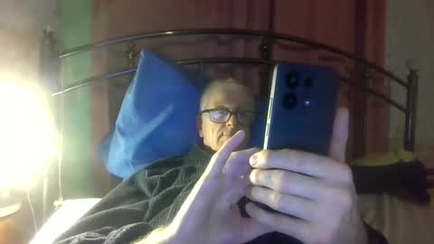 Andrew online show from February 15, 10:50 pm