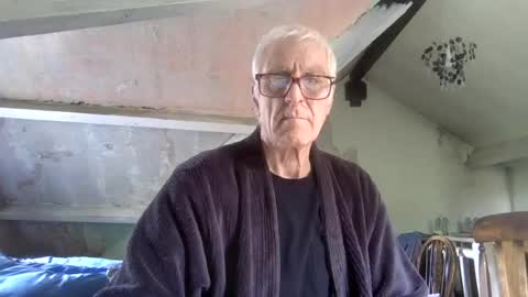 Snapshot of andrew160258 chatting on June 14, 10:39 am Andrew online show from June 14, 10:39 am