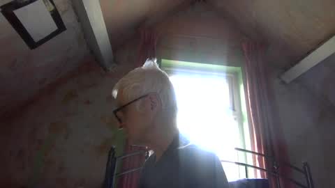 Snapshot of andrew160258 chatting on July 8, 10:42 am Andrew online show from July 8, 10:42 am