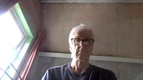 Snapshot of andrew160258 chatting on July 19, 11:58 am Andrew online show from July 19, 11:58 am