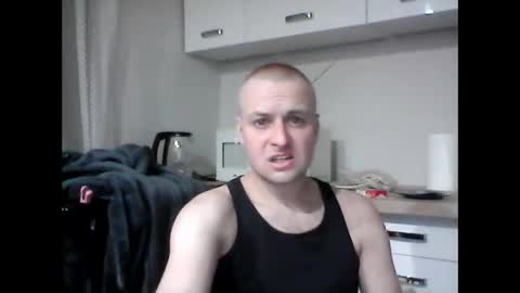 Snapshot of andrew3356577 chatting on January 18, 12:13 am andrew3356577 online show from January 18, 12:13 am