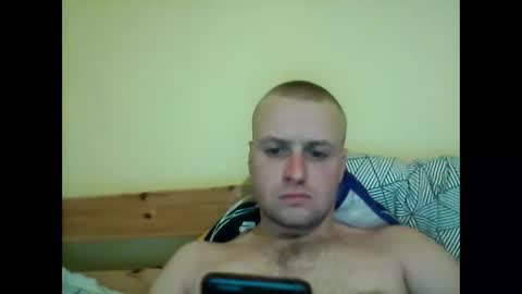 Snapshot of andrew3356577 chatting on January 19, 8:30 pm andrew3356577 online show from January 19, 8:30 pm