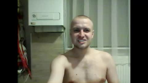 Snapshot of andrew3356577 chatting on February 16, 3:47 am andrew3356577 online show from February 16, 3:47 am