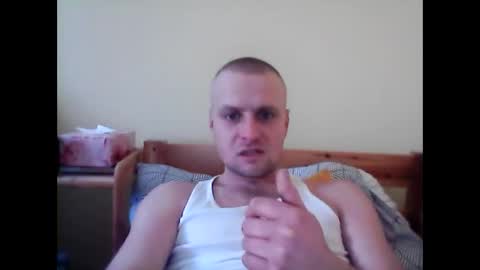 Snapshot of andrew3356577 chatting on February 16, 9:59 am andrew3356577 online show from February 16, 9:59 am